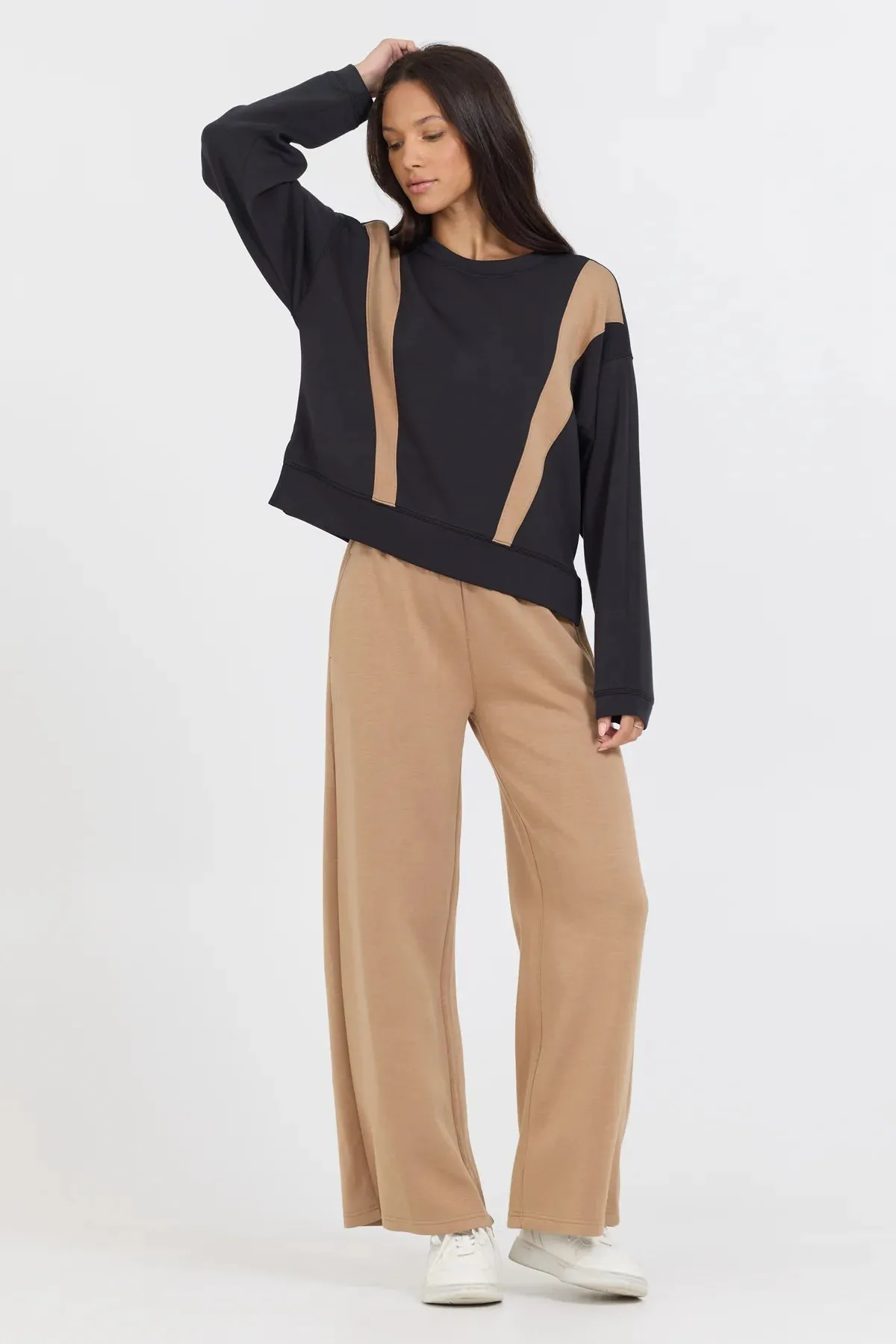 Cloud Fleece Colorblock Crew in Black/Caramel