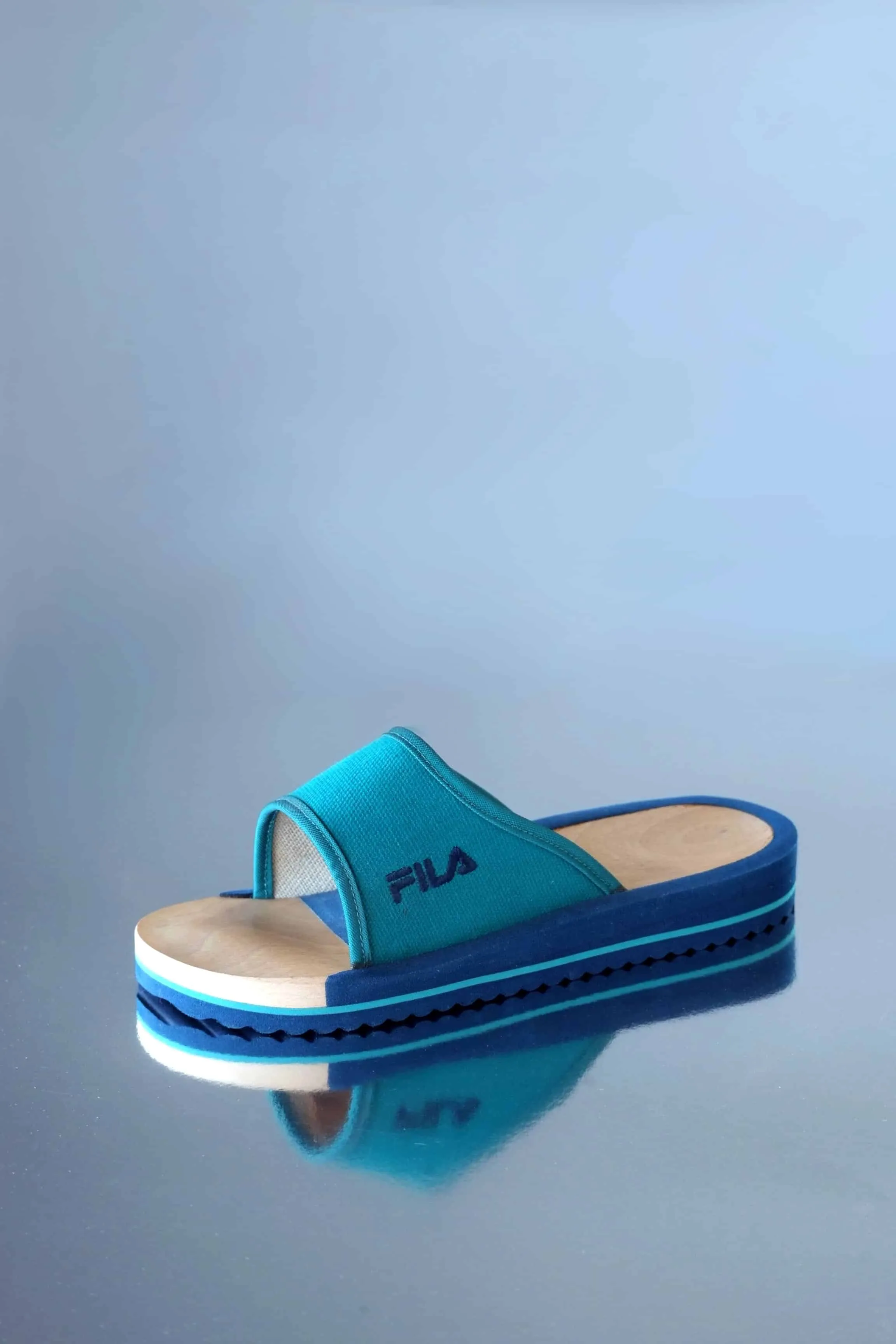 FILA 90s Beach Slides