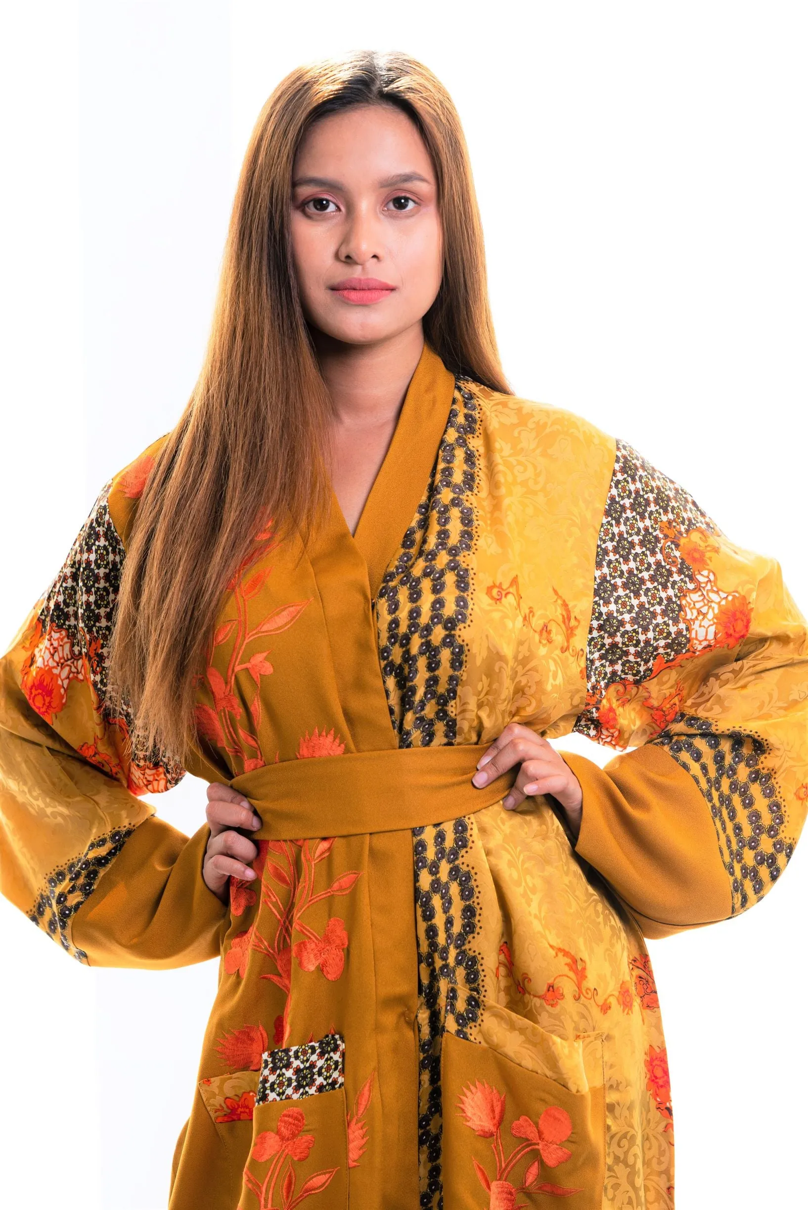 Kaitlyn embroidered silk kimono Robe