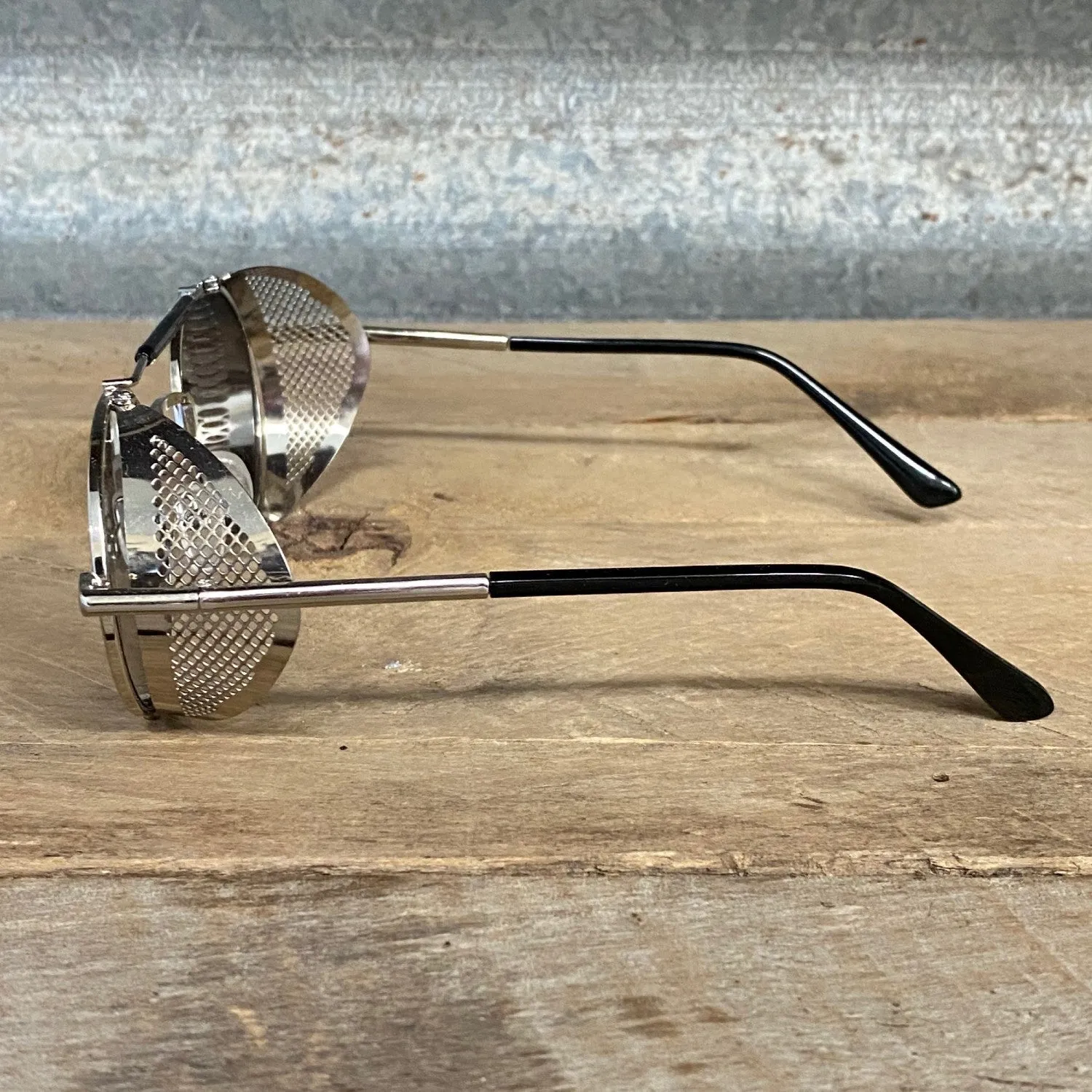 Mesh Side Sunglasses in Silver/Reflective
