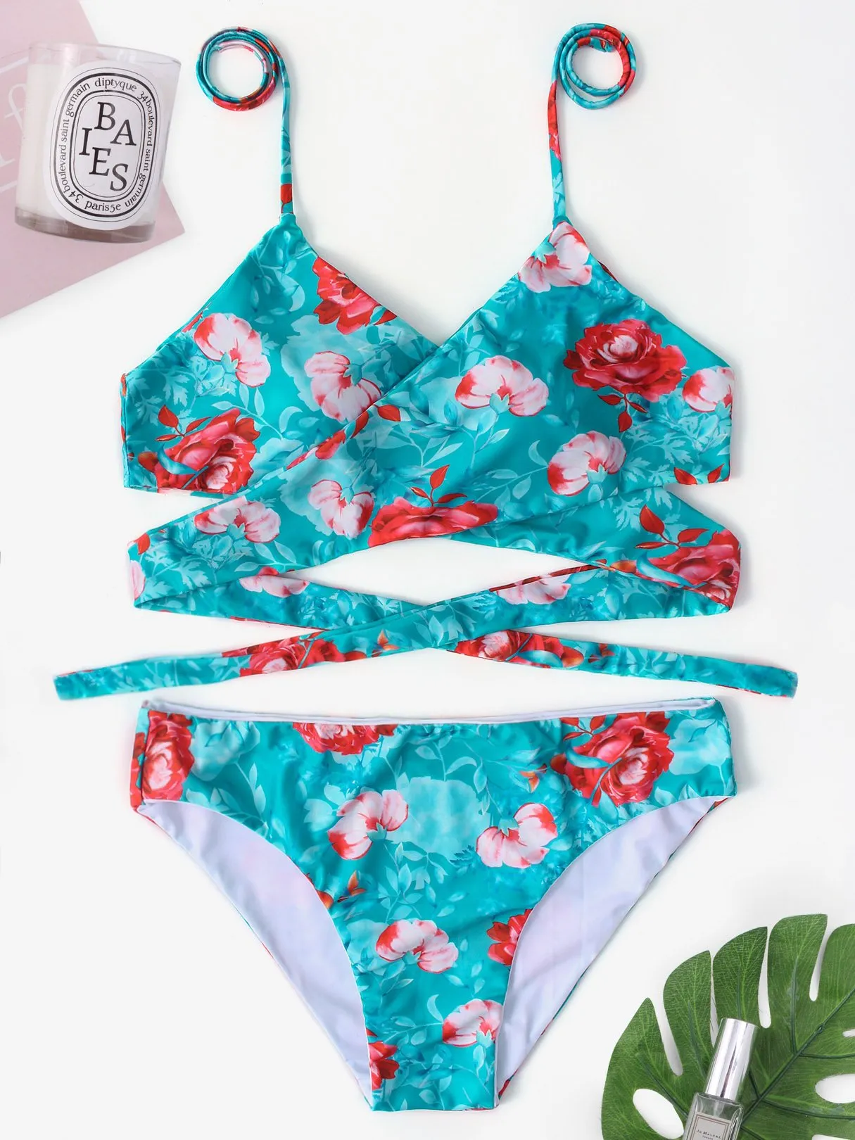 Wholesale Green V-Neck Sleeveless Floral Print Lace-Up Two Piece Bikinis