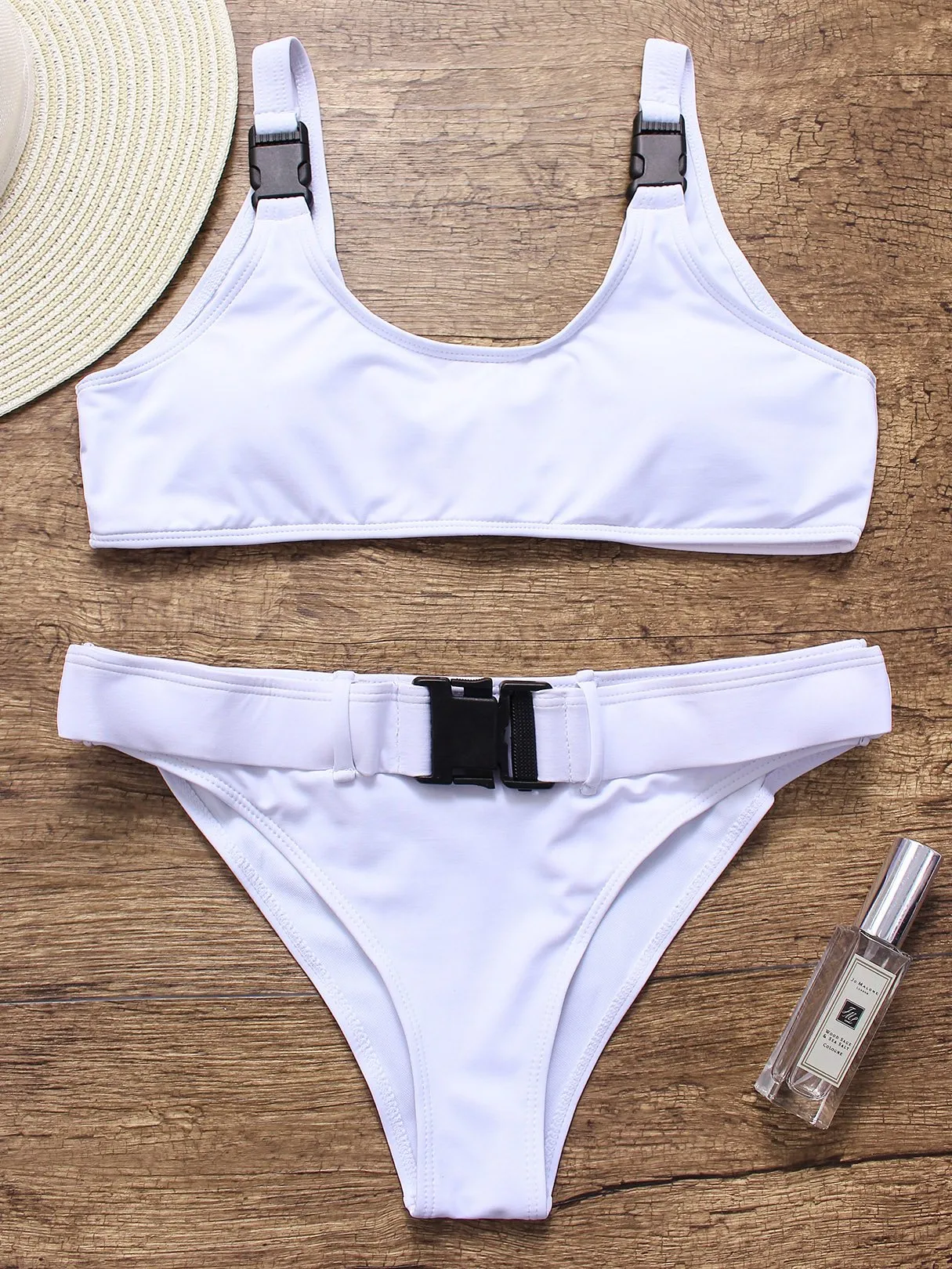 Wholesale Scoop Neck Sleeveless Plain Bikinis
